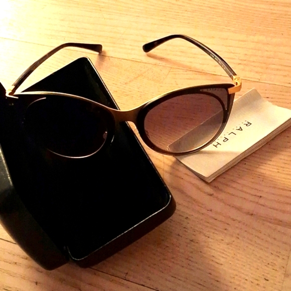 Ralph Lauren Designer Smoke Grey Gradient Lenses W. Gold Tone Accents Sunglasses